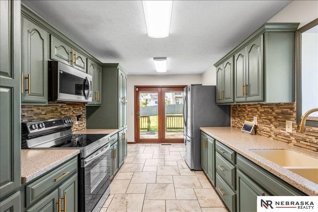 2915 Daniell Circle, Bellevue, NE 68123