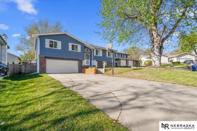 2915 Daniell Circle, Bellevue, NE 68123