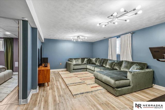 2915 Daniell Circle, Bellevue, NE 68123