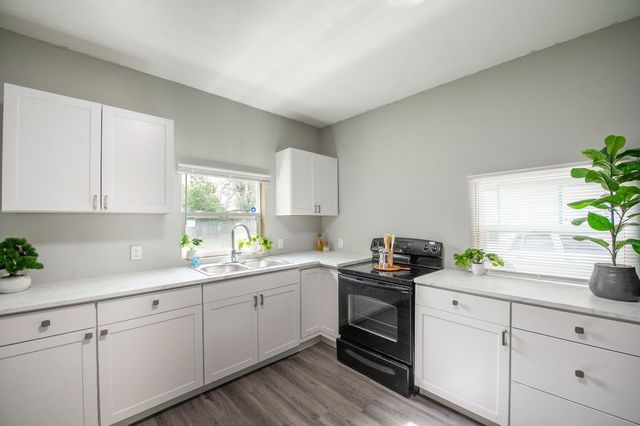 809 Dover Street, Tallahassee, FL 32304