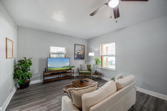 809 Dover Street, Tallahassee, FL 32304