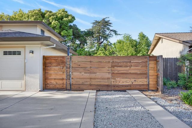 6795 Havenhurst Dr, Sacramento, CA 95831