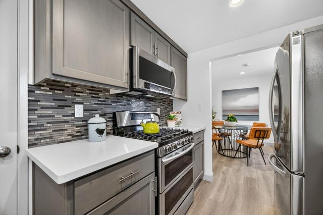 6795 Havenhurst Dr, Sacramento, CA 95831