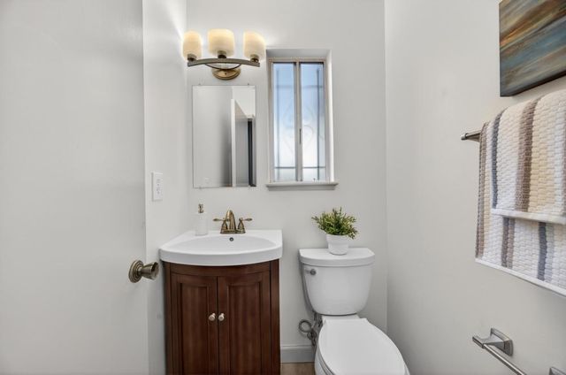 6795 Havenhurst Dr, Sacramento, CA 95831