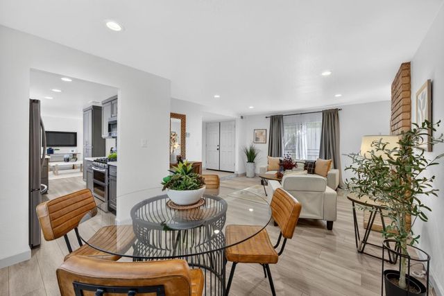 6795 Havenhurst Dr, Sacramento, CA 95831