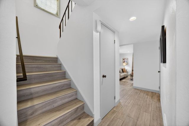 6795 Havenhurst Dr, Sacramento, CA 95831