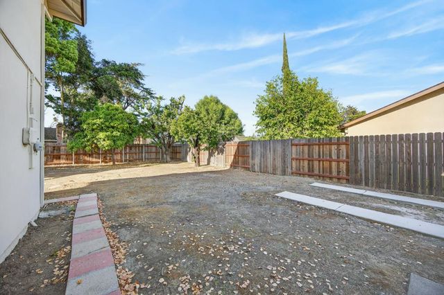 6795 Havenhurst Dr, Sacramento, CA 95831