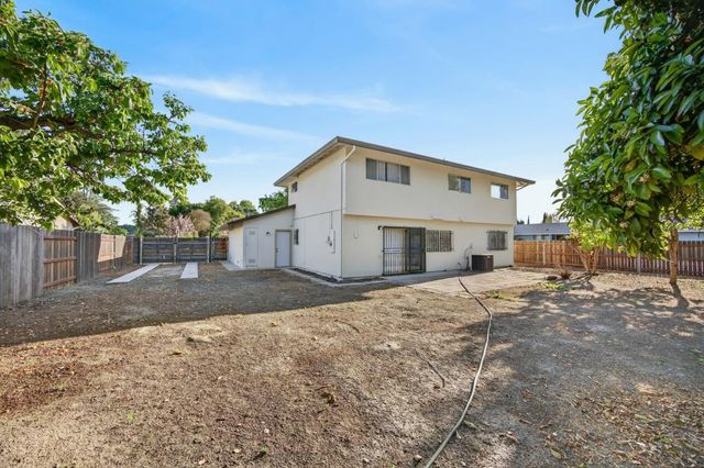 6795 Havenhurst Dr, Sacramento, CA 95831