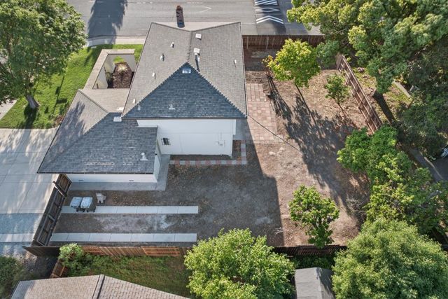 6795 Havenhurst Dr, Sacramento, CA 95831