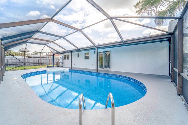 2538 SE Price Court, Port St. Lucie, Port St Lucie, FL 34984
