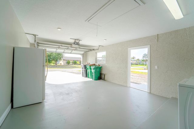 2538 SE Price Court, Port St. Lucie, Port St Lucie, FL 34984