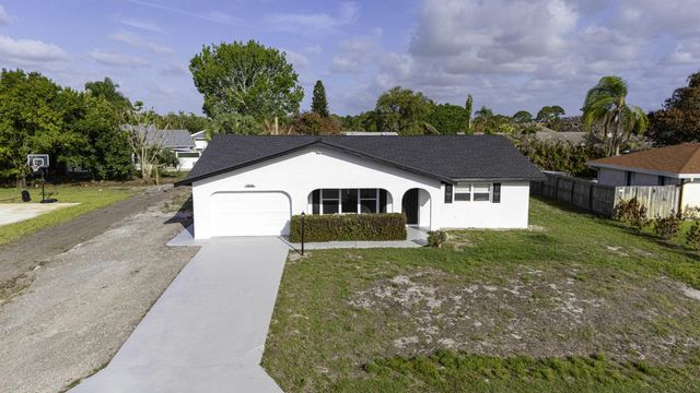 2538 SE Price Court, Port St. Lucie, Port St Lucie, FL 34984