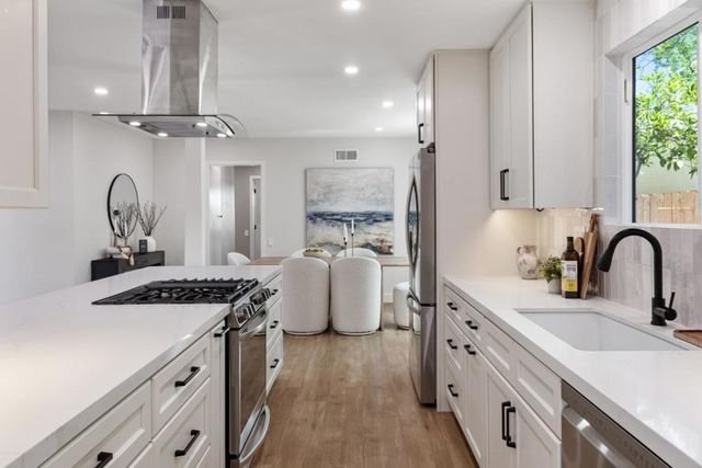 24022 Vanowen Street, West Hills, CA 91307