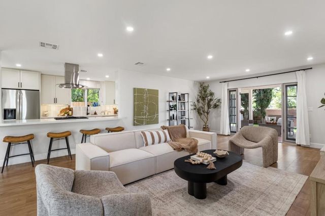 24022 Vanowen Street, West Hills, CA 91307