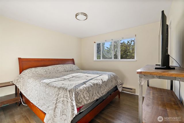 21903 82nd Place W, Edmonds, WA 98026