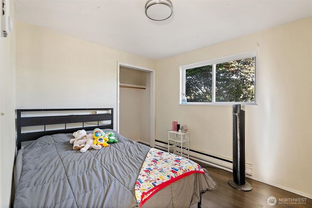 21903 82nd Place W, Edmonds, WA 98026