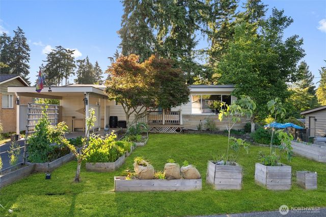 21903 82nd Place W, Edmonds, WA 98026