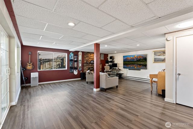 21903 82nd Place W, Edmonds, WA 98026