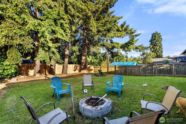 21903 82nd Place W, Edmonds, WA 98026