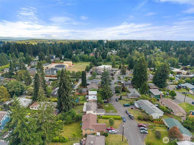21903 82nd Place W, Edmonds, WA 98026