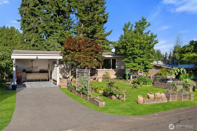 21903 82nd Place W, Edmonds, WA 98026