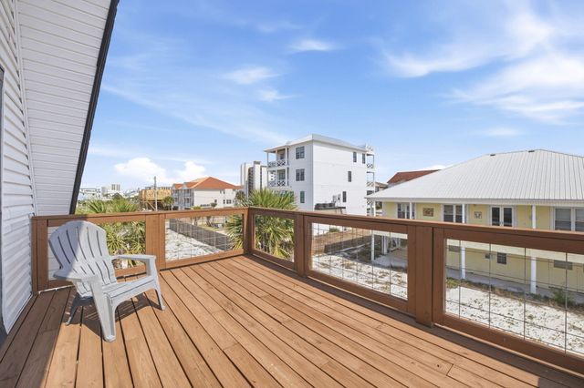7937 White Sands Boulevard, Navarre, FL 32566