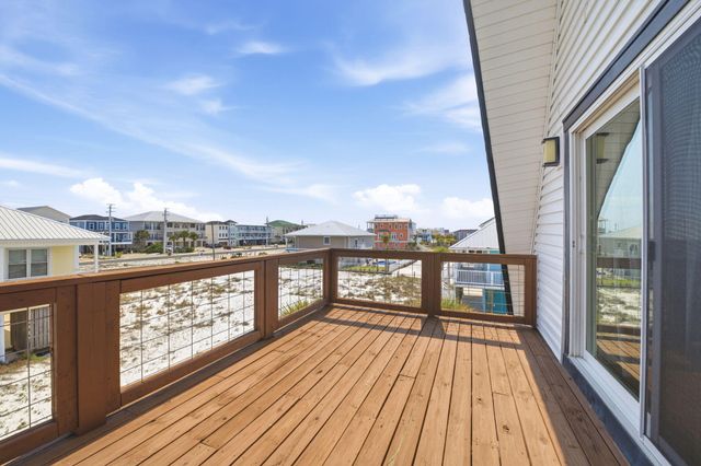 7937 White Sands Boulevard, Navarre, FL 32566