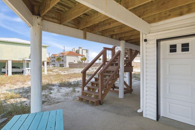 7937 White Sands Boulevard, Navarre, FL 32566