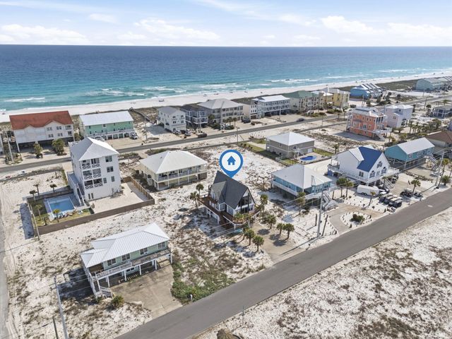 7937 White Sands Boulevard, Navarre, FL 32566
