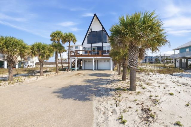 7937 White Sands Boulevard, Navarre, FL 32566