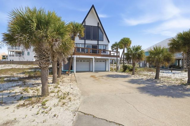 7937 White Sands Boulevard, Navarre, FL 32566