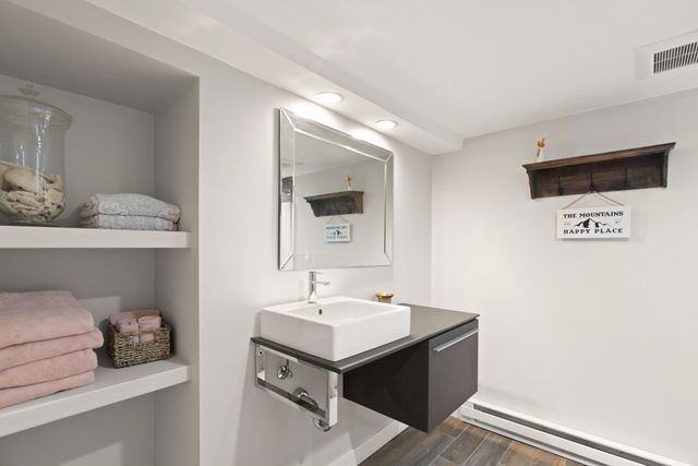 13 Rainbow Cir, Peabody, MA 01960
