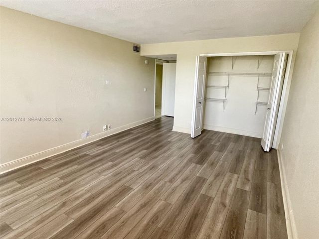 491 Racquet Club Rd 303, Weston, FL 33326