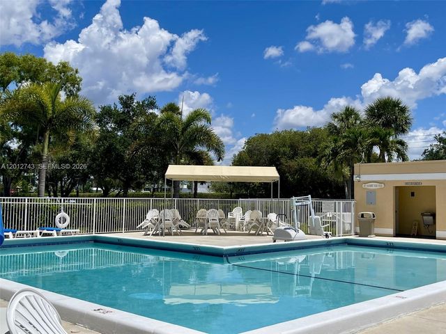 491 Racquet Club Rd 303, Weston, FL 33326