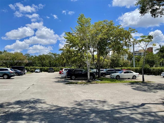 491 Racquet Club Rd 303, Weston, FL 33326