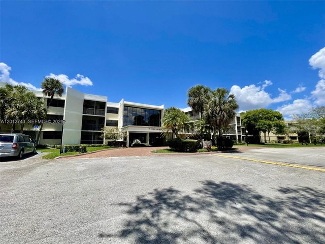 491 Racquet Club Rd 303, Weston, FL 33326