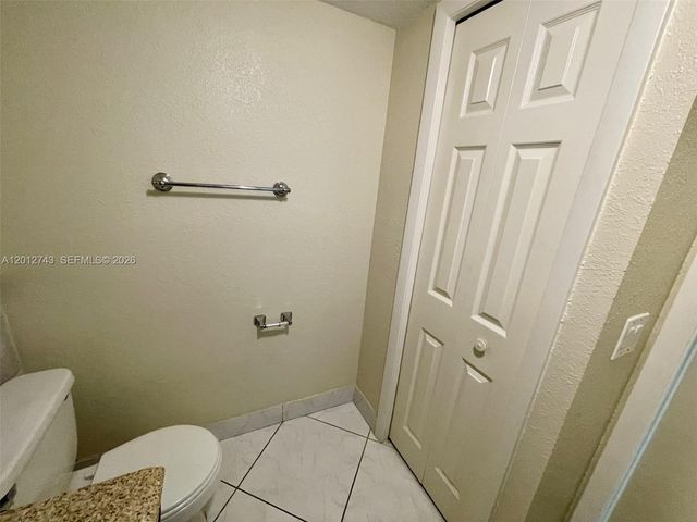 491 Racquet Club Rd 303, Weston, FL 33326