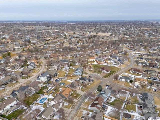 16113 Emiline Street, Omaha, NE 68136