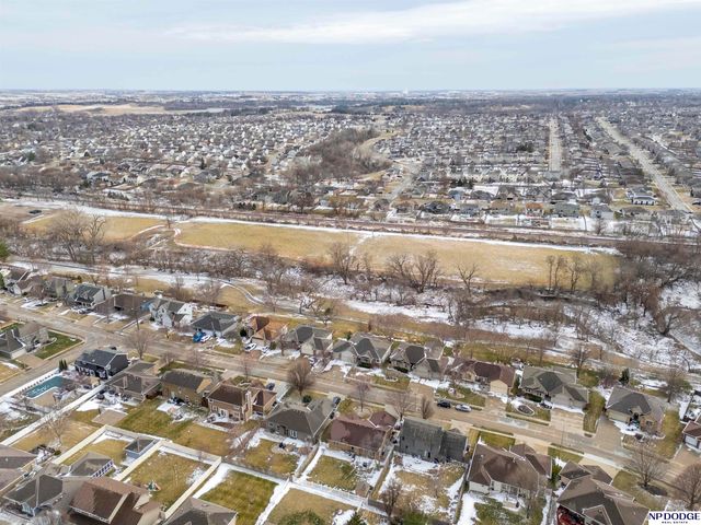 16113 Emiline Street, Omaha, NE 68136