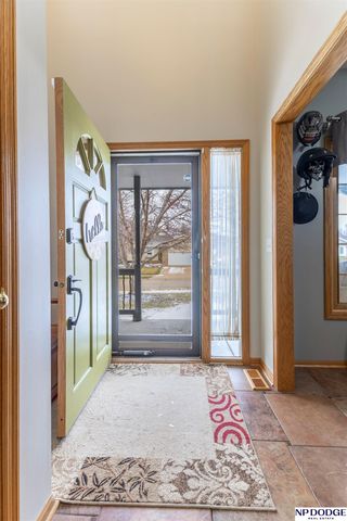 16113 Emiline Street, Omaha, NE 68136