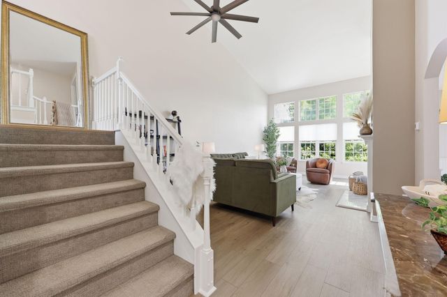 1102 Griffin Gate Drive, Lexington, KY 40511