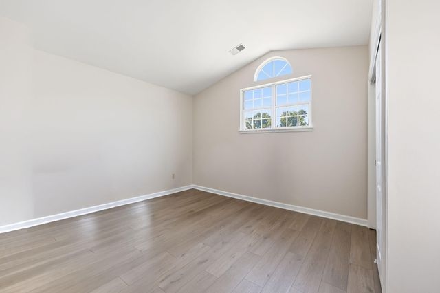 1102 Griffin Gate Drive, Lexington, KY 40511