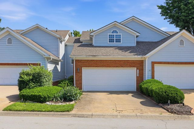 1102 Griffin Gate Drive, Lexington, KY 40511