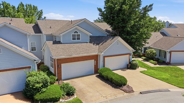 1102 Griffin Gate Drive, Lexington, KY 40511