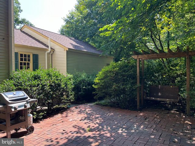 10101 ALSACE CT, Great Falls, VA 22066