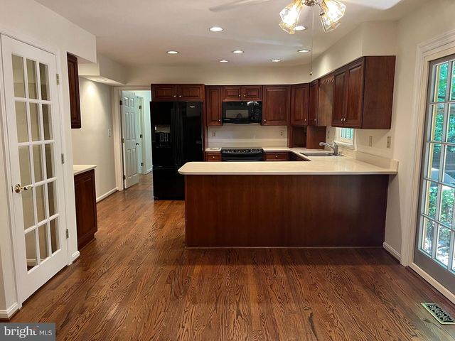 10101 ALSACE CT, Great Falls, VA 22066