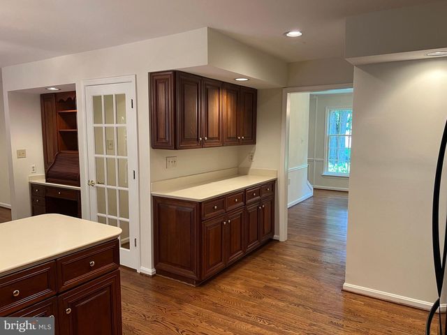 10101 ALSACE CT, Great Falls, VA 22066