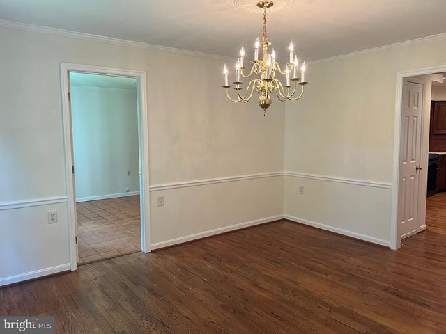 10101 ALSACE CT, Great Falls, VA 22066