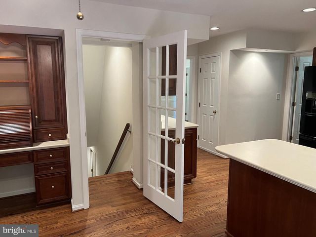 10101 ALSACE CT, Great Falls, VA 22066