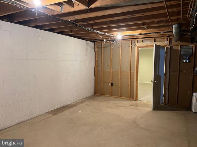 10101 ALSACE CT, Great Falls, VA 22066